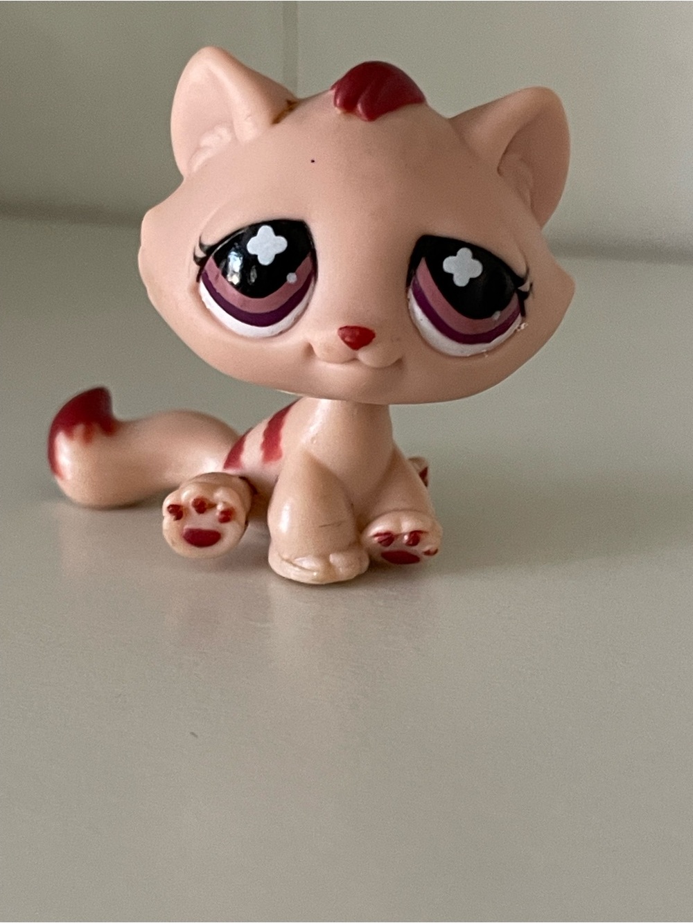 Vinatge 2006 littlest pet shop cat with magnet